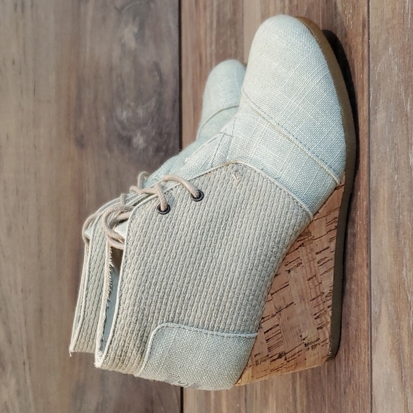 Toms Womens Desert Wood Wedge Ankle booties shoes sz 6 - Picture 2 of 12